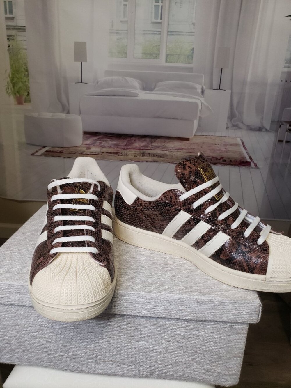 ADIDAS SUPERSTAR BROWN PATENT LEATHER SNAKE SKIN, SIZE 11